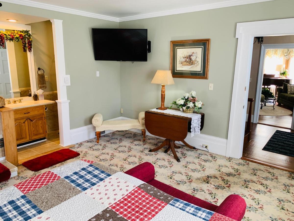 Centennial Inn Bed & Breakfast Conneaut Exterior photo